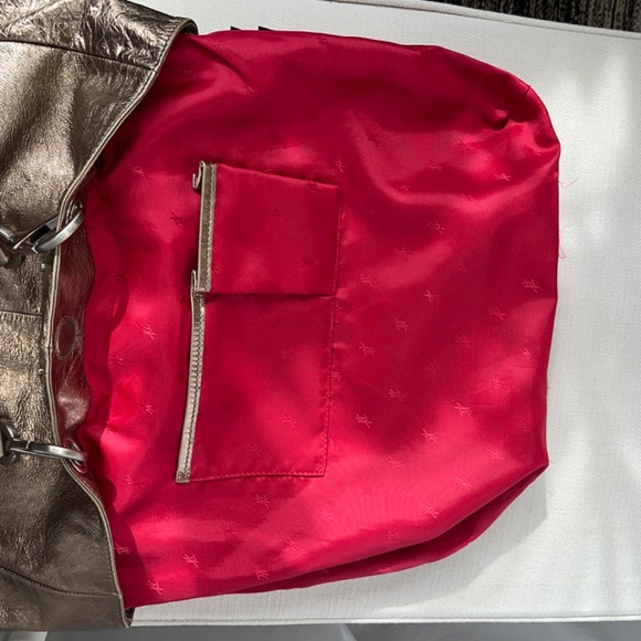 Kenneth Cole XL tote bag in burnished gold leather, w. brushed nickel hardware - Picture 13 of 16